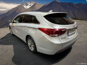 2017 Hyundai i40 Comfort 1.7 Diesel Estate - Image 4