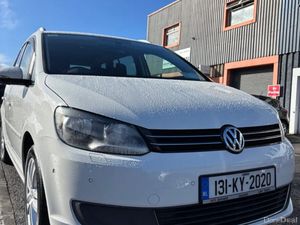 2013 Volkswagen Touran 1.6 TDI TRENDLINE 7 Seater - Image 4