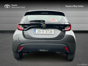 Toyota Yaris Yaris Hybrid 115 Luna - Image 4