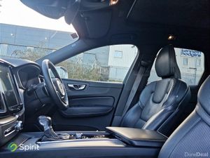 Volvo XC60 D4 190hp Diesel FWD R-Design, Full Napp - Image 4