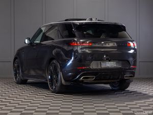 2024 Range Rover Sport P460e Dynamic SE - Image 4