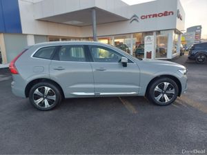 Volvo XC60 T6 PHEV PLUS BRIGHT AWD 5 - Image 3