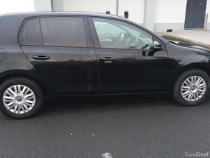 VW GOLF 2010 / 1.6 TDI 90BHP TRENDLINE / NCT & TAX - Image 4