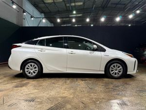 Toyota Prius 1.8 HYBRID - CRUISE CONTROL - MULTI F - Image 3