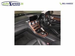 Mercedes-Benz C-Class 4WD Automatic, Reversing cam - Image 2