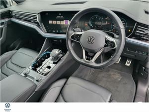 Volkswagen Touareg COMMERCIAL R-LINE 3.0 TDI 4MOTI - Image 2