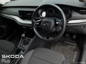 Skoda Octavia **TINY MILEAGE**AMBITION 2.0TDI 115H - Image 4