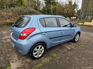 Hyundai i20 2011 1.2 deluxe one owner - Image 4