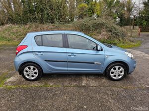 Hyundai i20 2011 1.2 deluxe one owner - Image 3