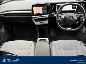 Renault Megane E-Tech EV60 220hp Techno - Image 4