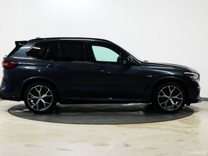 *41* 2022 BMW X5 3.0 m-sport x-drive - Image 3