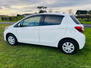 Toyota Yaris DBA-KSP130 5DR AUTO - Image 3