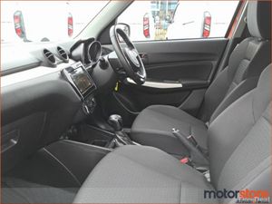 Suzuki Swift .2  PETROL Mild Hybrid SZ-T **AUTOMAT - Image 3