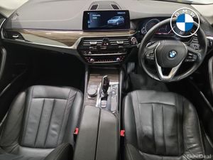 BMW 5-Series 520d SE Touring - Image 4