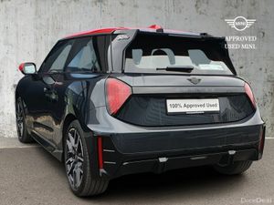 Mini Cooper Cooper E - Image 3