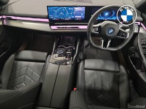 BMW 5-Series 530e M Sport Saloon - Image 4