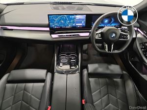 BMW 5-Series 530e M Sport Saloon - Image 4