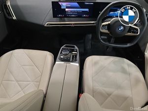 BMW iX xDrive40 M Sport - Image 4