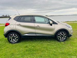 Renault Captur 1.2 AUTOMATIC   HI - SPEC    ONLY - Image 4