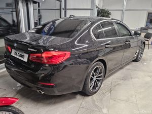 17 BMW 520 D SERIES SE LUXURY - Image 3