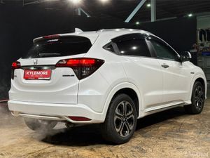 Honda Vezel HYBRID - HALF BLACK LEATHER - LEATHER - Image 4