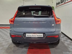 Volvo XC40 T4 PLUS DARK RECHARGE AUTOMATIC **ONE O - Image 4