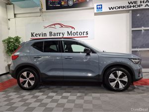 Volvo XC40 T4 PLUS DARK RECHARGE AUTOMATIC **ONE O - Image 4