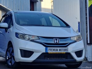 Honda fit Hybrid AA APPROVED - Image 2