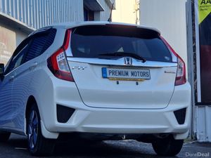 Honda fit Hybrid AA APPROVED - Image 4
