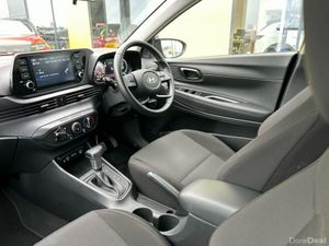 Hyundai i20 PLUS AUTOMATIC 5DR AUTO - Image 3