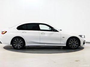 *65* 2022 BMW 3-Series 2.0 m-sport hybrid - Image 3