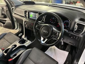 2016 162 Kia Sportage 1.7 D EX Manual - Image 2