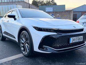 Toyota Crown 2024 - Image 2