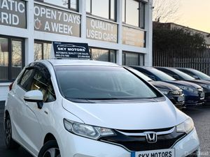 2016 Honda Fit 1.5 Hybrid Auto, 51 Miles - Image 3