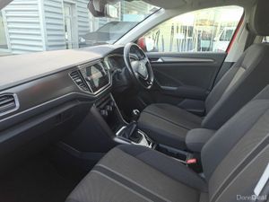 Volkswagen T-Roc DESIGN 1.6 TDI 115HP MANUAL - Image 3