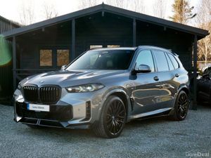 2025 BMW X5 50E M SPORT PRO SILVERSTONE INTERIOR - Image 3