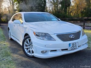 2009 Lexus LS 600 h - Image 2