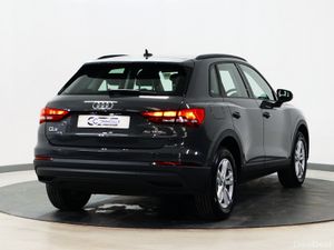 *39* 2022 Audi Q3 1.4tfsi technik - Image 4