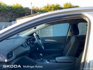 Opel Insignia SC 1.5D 122PS S/S FWD 6 Speed - Image 4