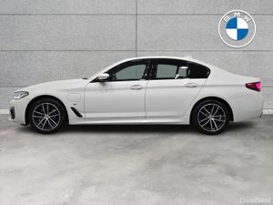 BMW 5-Series 530e M Sport Saloon - Image 4