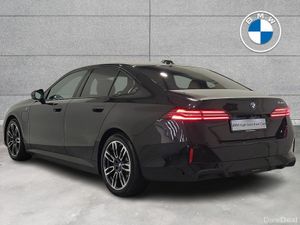 BMW 5-Series 530e M Sport Saloon - Image 3