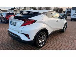Toyota C-HR 1.8 Hybrid SOL 4DR Auto - Image 4