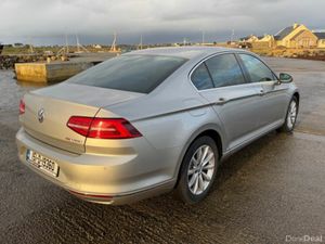 Volkswagen Passat Hline 1.6 TDI M6F 120HP 4DR - Image 4