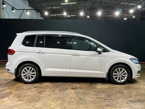 Volkswagen Touran 1.4 AUTOMATIC - Image 3