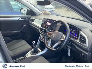 Volkswagen T-Roc 1.0TSI 110BHP LIFE WITH REAR VIEW - Image 4