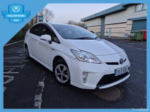 Toyota Prius / 2015 / 1.8 PETROL HYBRID / AUTO - Image 3
