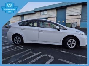 Toyota Prius / 2015 / 1.8 PETROL HYBRID / AUTO - Image 4