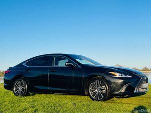 Lexus ES 300H CVT - Image 3