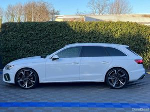 Audi A4 S-LINE AVANT 2.0 TDI // 360 PARKING AID // - Image 3