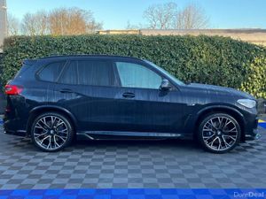 BMW X5 M-SPORT COMPETITION XDRIVE45e 3.0 PLUG-IN H - Image 2